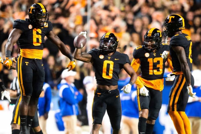 Tennessee Volunteers CB Doneiko Slaughter in a win against Kentucky in 2022. (Photo by Brianna Paciorka of the News Sentinel)
